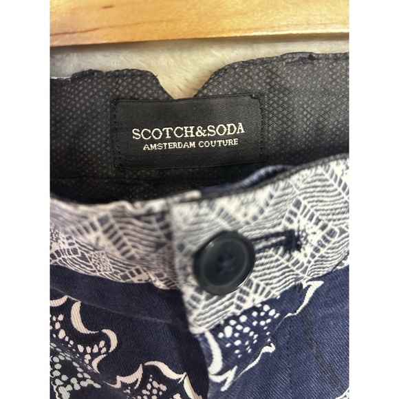 Scotch and Soda Men's 29 Sea You Shorts Navy Blue White Floral Pattern - Picture 3 of 7